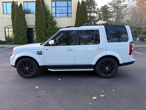 Used 2015 Land Rover LR4 HSE LUX image 9