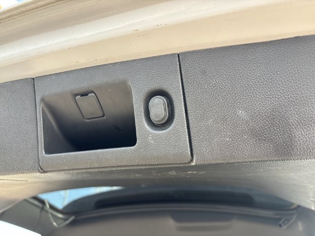 Used 2019 Chevrolet Suburban LT AWD/4WD image 16