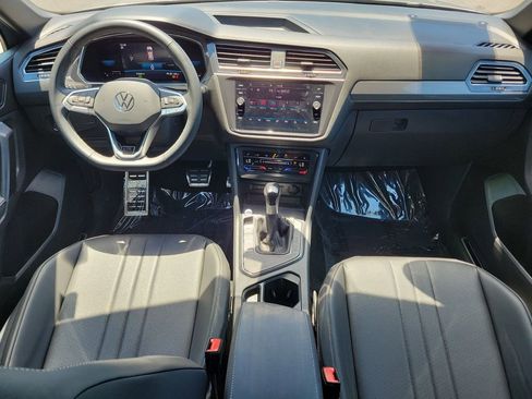 Used 2023 Volkswagen Tiguan SE R-Line FWD image 12