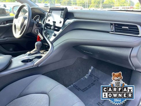 Used 2024 Toyota Camry LE image 22