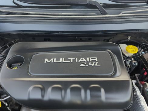 Used 2018 Jeep Cherokee Limited image 21