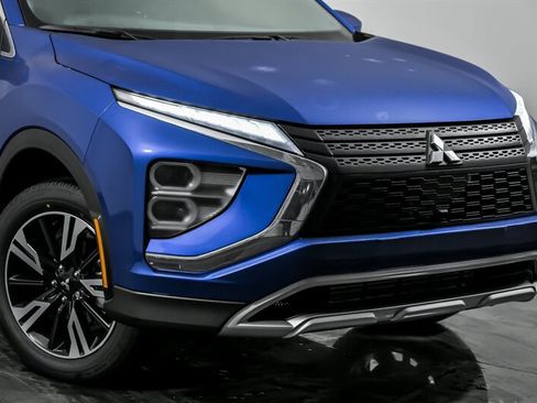 New 2026 Mitsubishi Eclipse Cross SE image 2