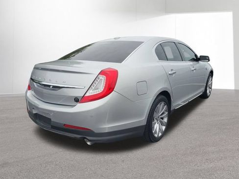Used 2015 Lincoln MKS FWD image 13