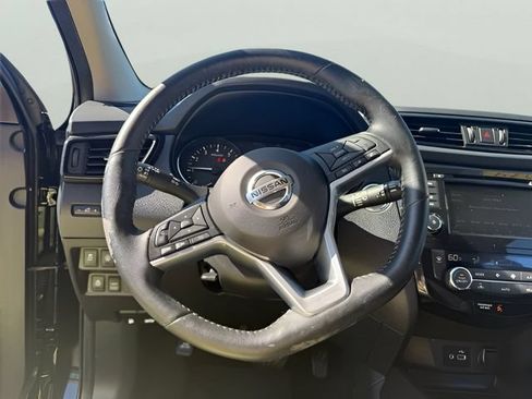 Used 2019 Nissan Rogue Sport SV w/ All-Weather Package AWD/4WD image 13
