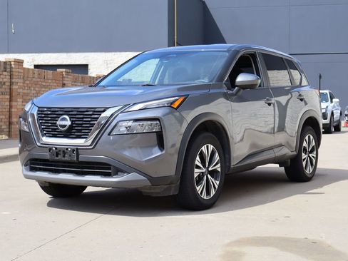 Used 2023 Nissan Rogue SV AWD/4WD image 2