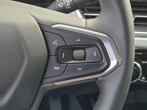 Used 2026 Chevrolet Trax LT w/ Driver Confidence Package image 18