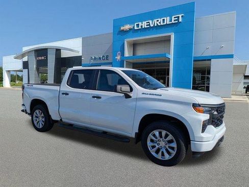 New 2026 Chevrolet Silverado 1500 Custom image 3