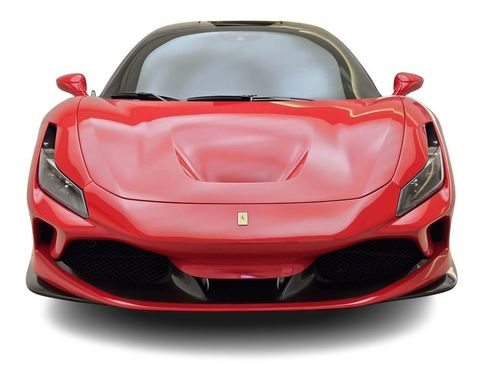 Used 2020 Ferrari F8 Tributo image 2
