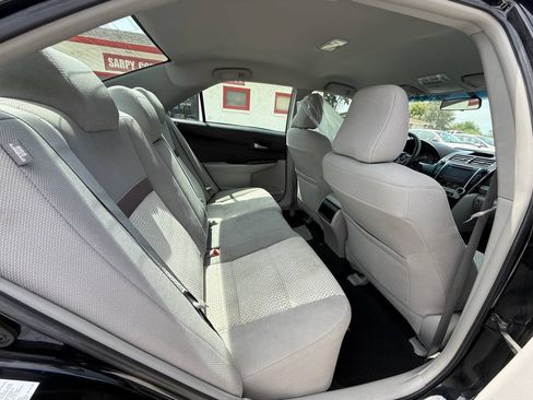 Used 2013 Toyota Camry LE FWD image 17