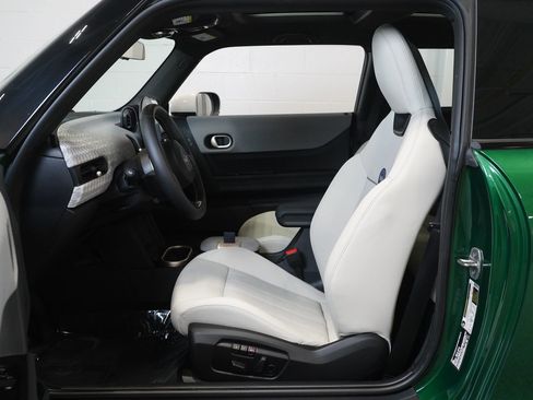Used 2025 MINI Cooper S FWD image 11