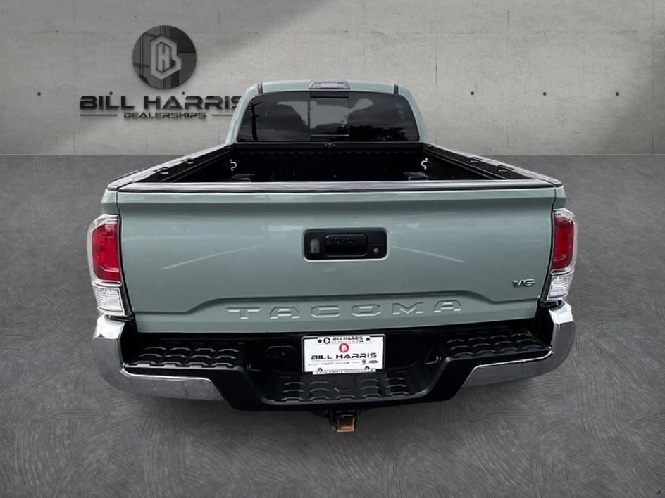 Used 2023 Toyota Tacoma TRD Off-Road AWD/4WD image 7