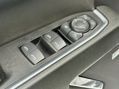 Used 2024 Chevrolet Silverado 1500 LTZ image 16