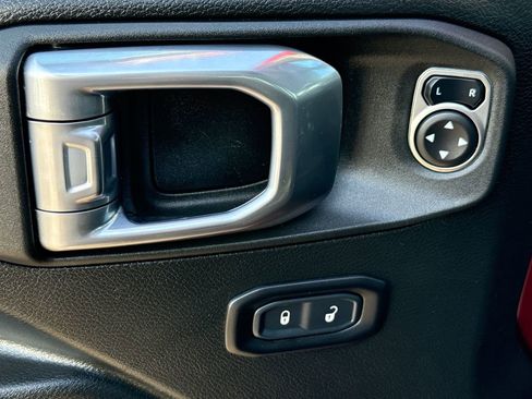 Certified 2022 Jeep Wrangler Unlimited Sport image 24