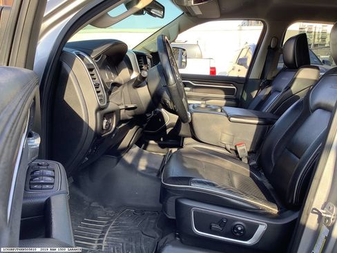 Used 2019 RAM 1500 Laramie AWD/4WD image 8