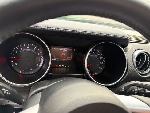Used 2019 Ford Mustang Coupe RWD image 17