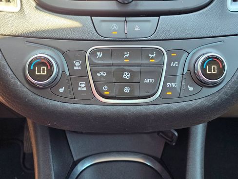 Certified 2024 Chevrolet Malibu LT FWD image 17