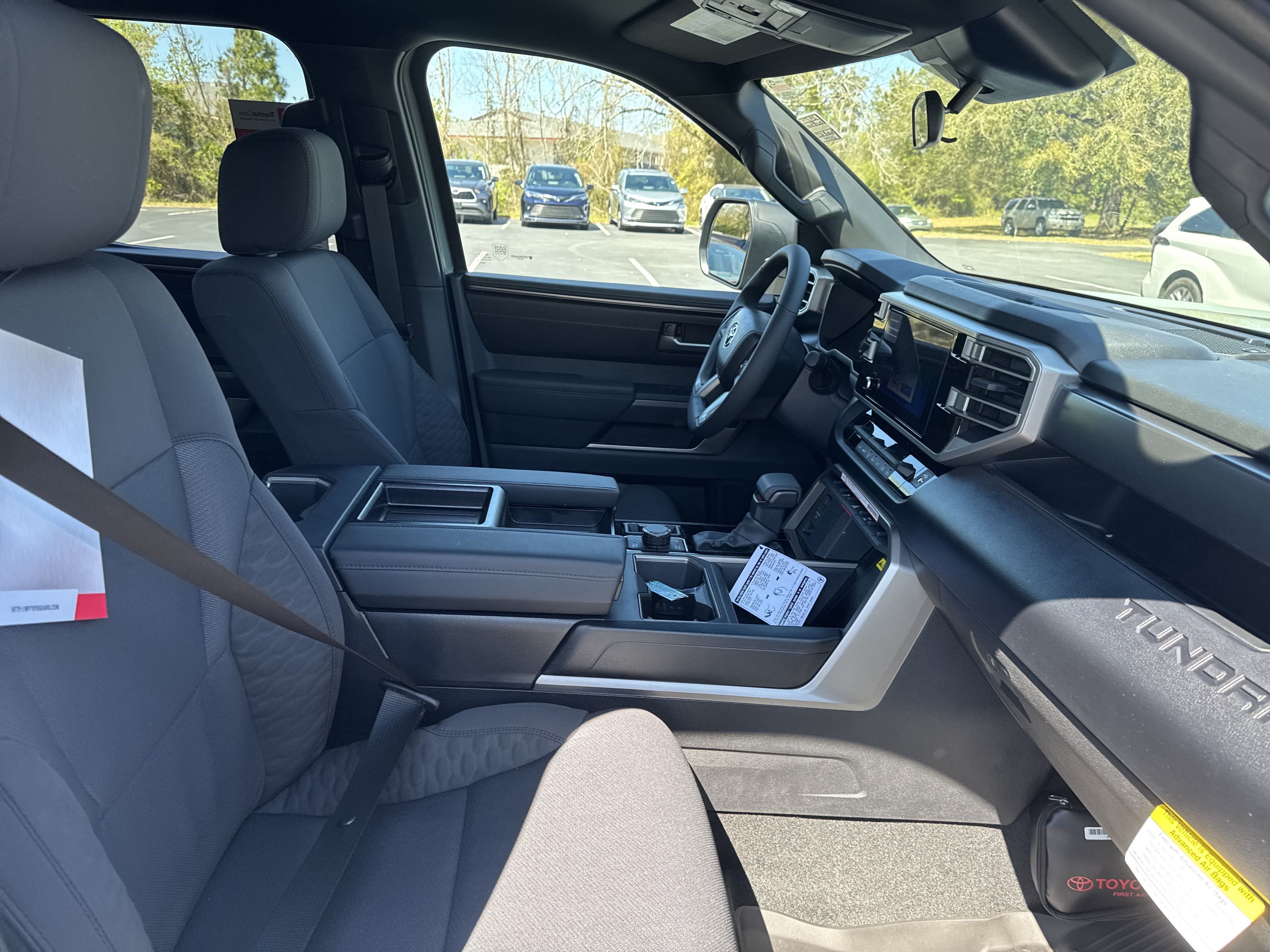 New 2025 Toyota Tundra SR5 w/ TRD Off-Road Package AWD/4WD image 31