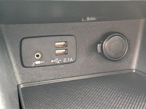 Used 2020 Subaru Forester Premium image 25