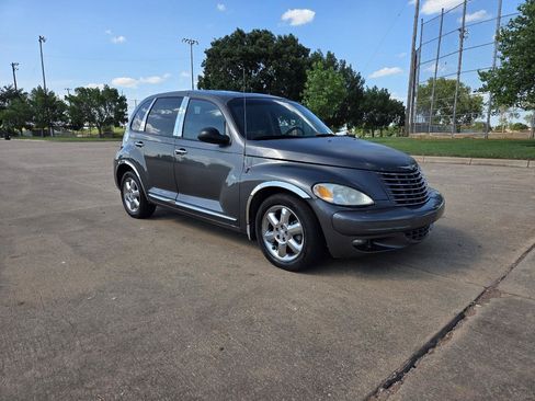 Used 2004 Chrysler PT Cruiser Limited FWD image 24