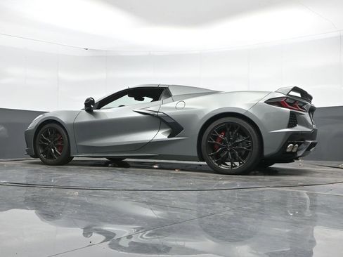 Used 2023 Chevrolet Corvette Stingray Premium Conv w/ Z51 Performance Package image 51