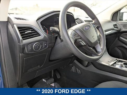 Used 2020 Ford Edge SE image 12