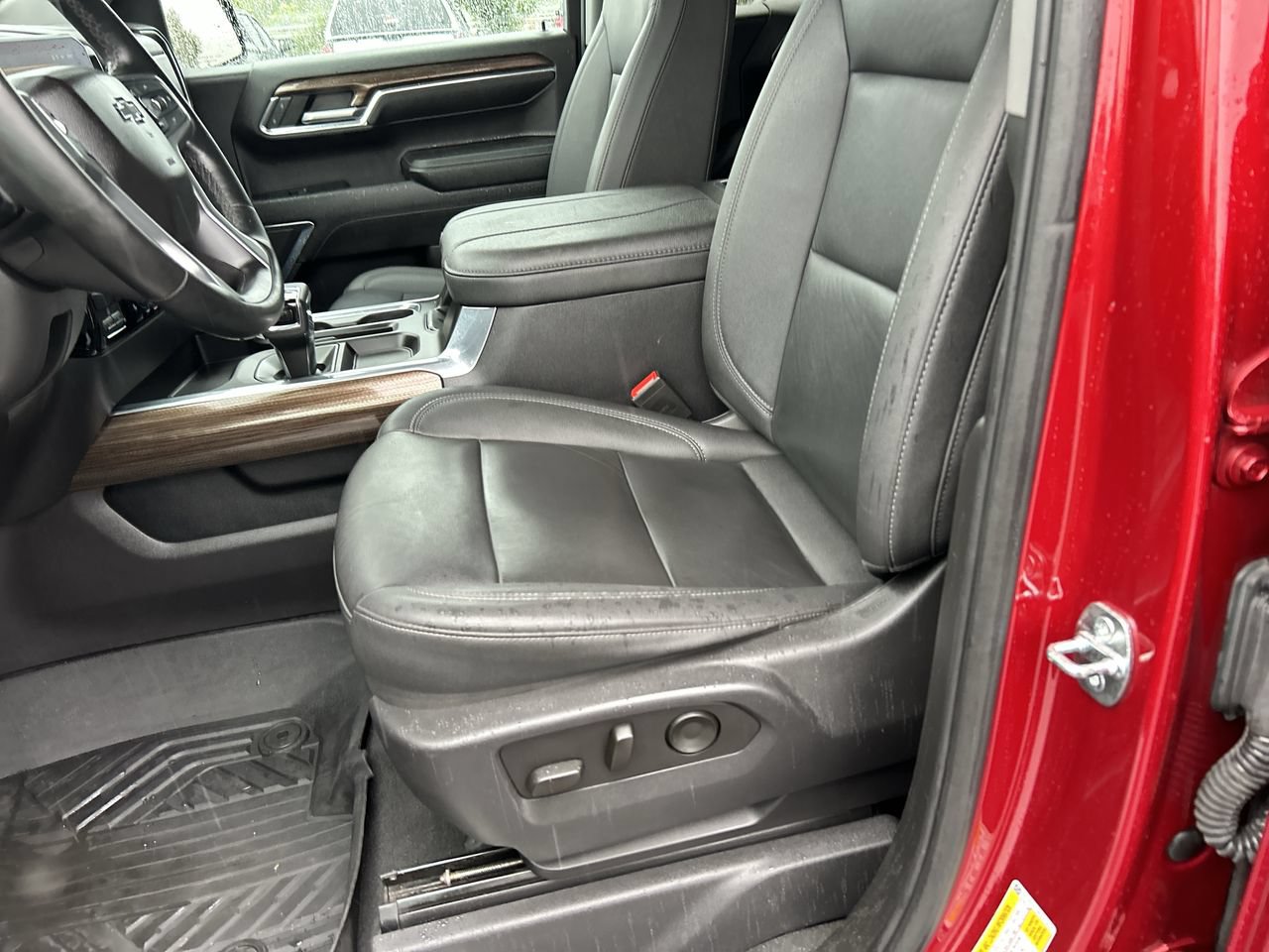 Used 2023 Chevrolet Silverado 1500 LT Trail Boss w/ Convenience Package II AWD/4WD image 27