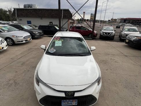 Used 2022 Toyota Corolla LE FWD image 22