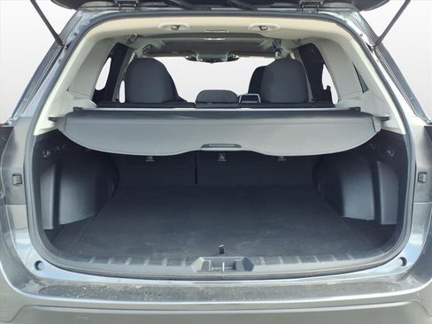 Used 2023 Subaru Forester Premium image 10