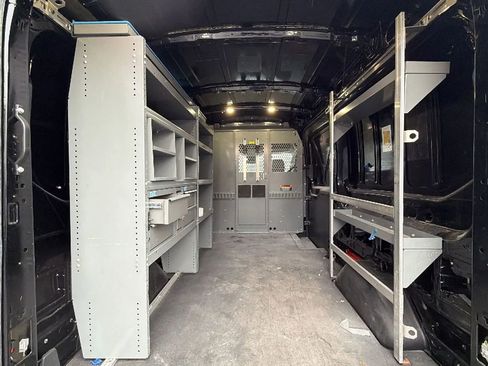 Used 2017 Ford Transit 250 148 Medium Roof image 7