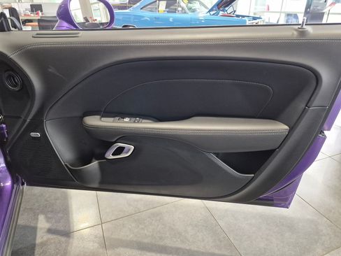 Used 2023 Dodge Challenger R/T Scat Pack RWD image 10