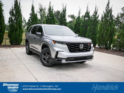 New 2025 Honda Pilot TrailSport
