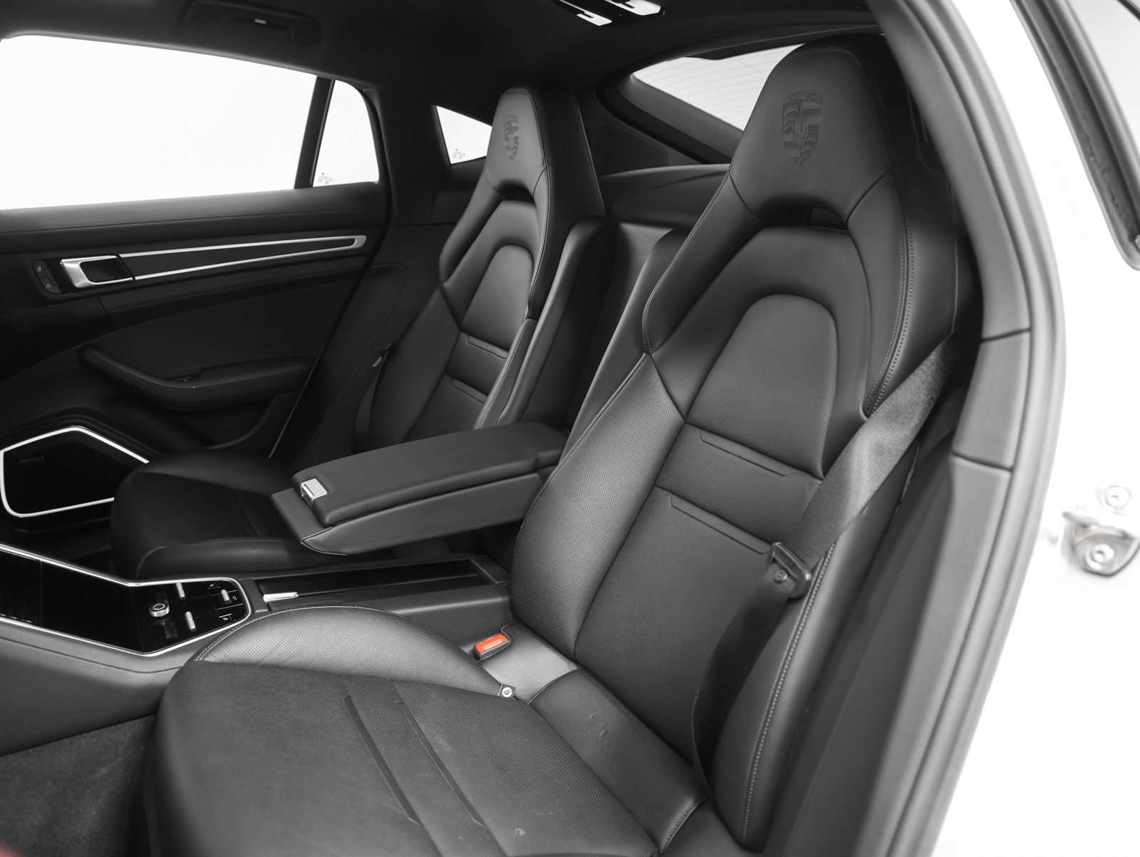 Certified 2023 Porsche Panamera 4 Platinum Edition AWD/4WD image 38