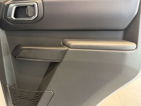 New 2025 Ford Bronco Badlands image 16