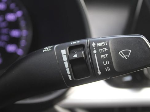 Used 2024 Kia Forte LXS FWD image 32
