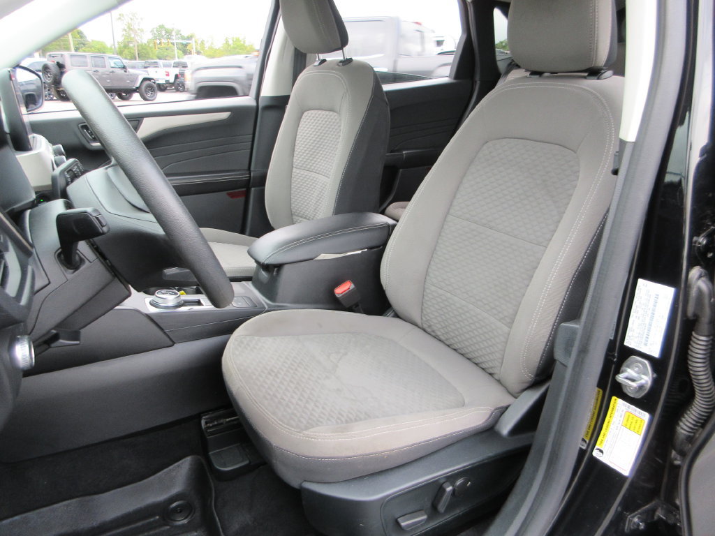 Used 2022 Ford Escape SE AWD/4WD image 16