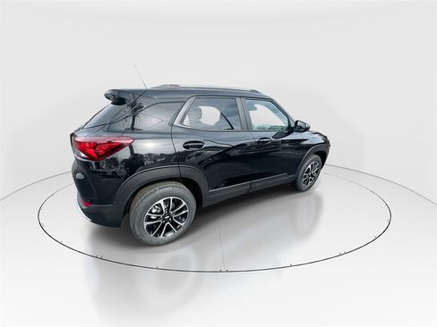 New 2026 Chevrolet TrailBlazer LT image 8