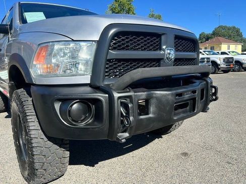 Used 2014 RAM 2500 Tradesman w/ Chrome Appearance Group AWD/4WD image 11