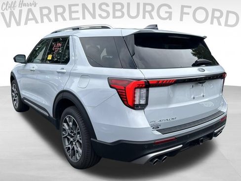 Used 2025 Ford Explorer Platinum w/ Ultimate Package AWD/4WD image 4