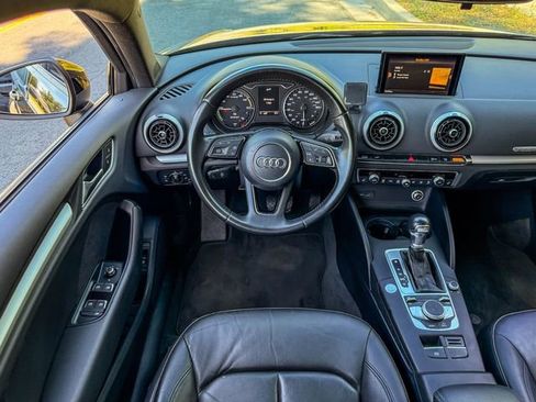 Used 2017 Audi A3 e-tron Premium image 28