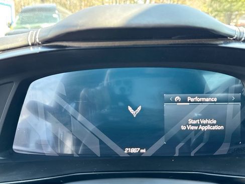 Used 2024 Chevrolet Corvette Stingray Premium Cpe w/ Z51 Performance Package image 21