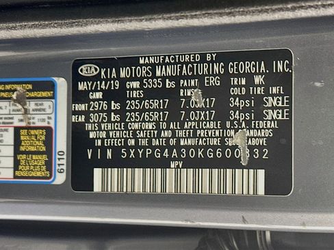 Used 2019 Kia Sorento FWD image 12