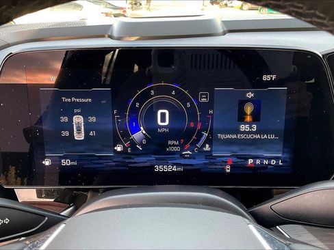 Used 2025 Chevrolet Tahoe LS image 15