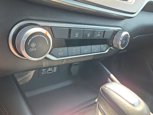 Used 2024 Nissan Altima 2.5 SR FWD image 49