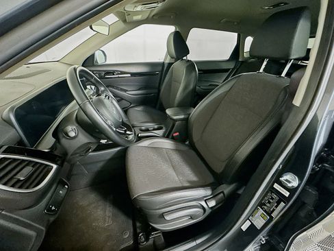 Used 2025 Kia Seltos S image 13