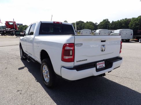 Used 2024 RAM 2500 Laramie AWD/4WD image 5