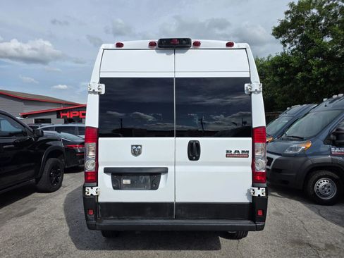 Used 2019 RAM ProMaster 2500 FWD image 5