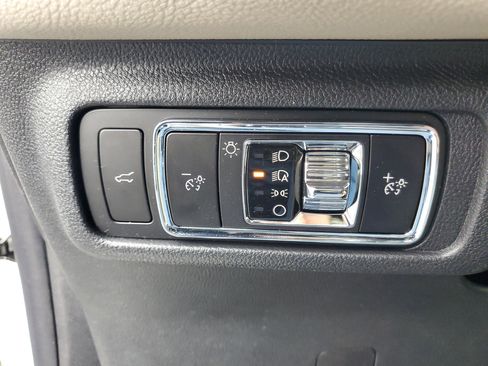 New 2026 Lincoln Corsair Premiere image 14