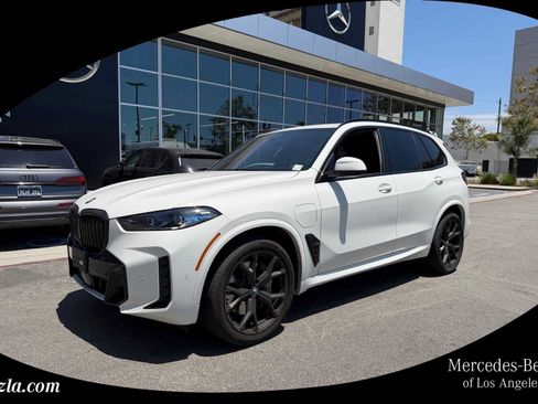 Used 2024 BMW X5 xDrive50e w/ M Sport Package AWD/4WD image 1