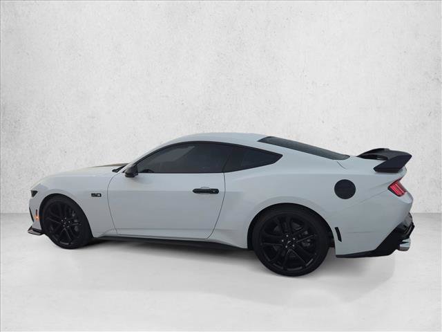 Used 2025 Ford Mustang GT Premium RWD image 6