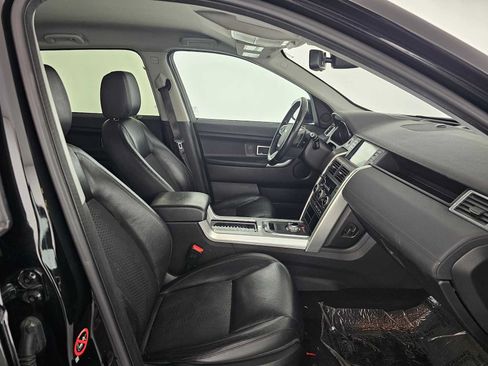 Used 2016 Land Rover Discovery Sport SE AWD/4WD image 10